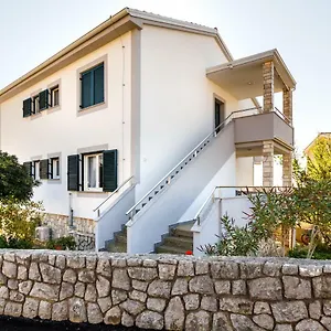 Apartment Anton Kroatien